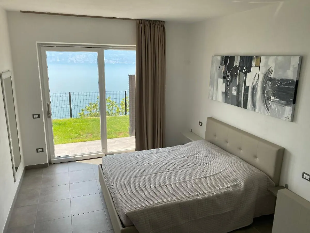 Apartment Appartamenti Vista Lago Castelletto Di Brenzone Italy